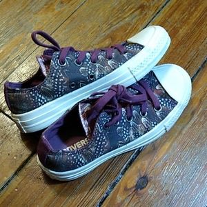 Converse feather purple chuck taylors chucks